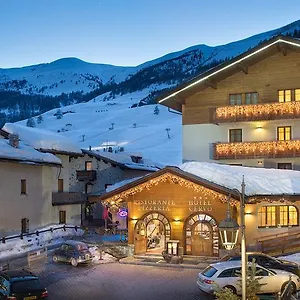 Hotel Cervo ***